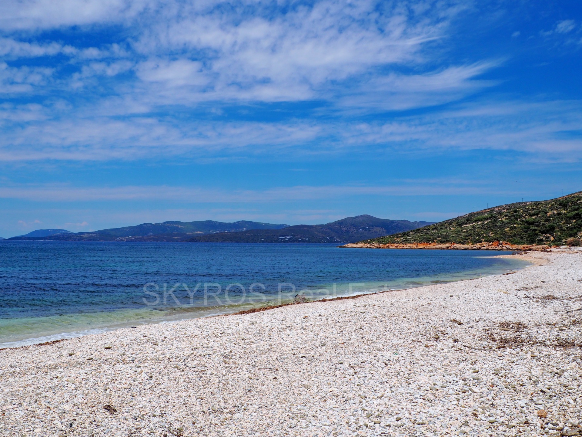 120m2 magical Turquoise SKYROS real estate immobilier