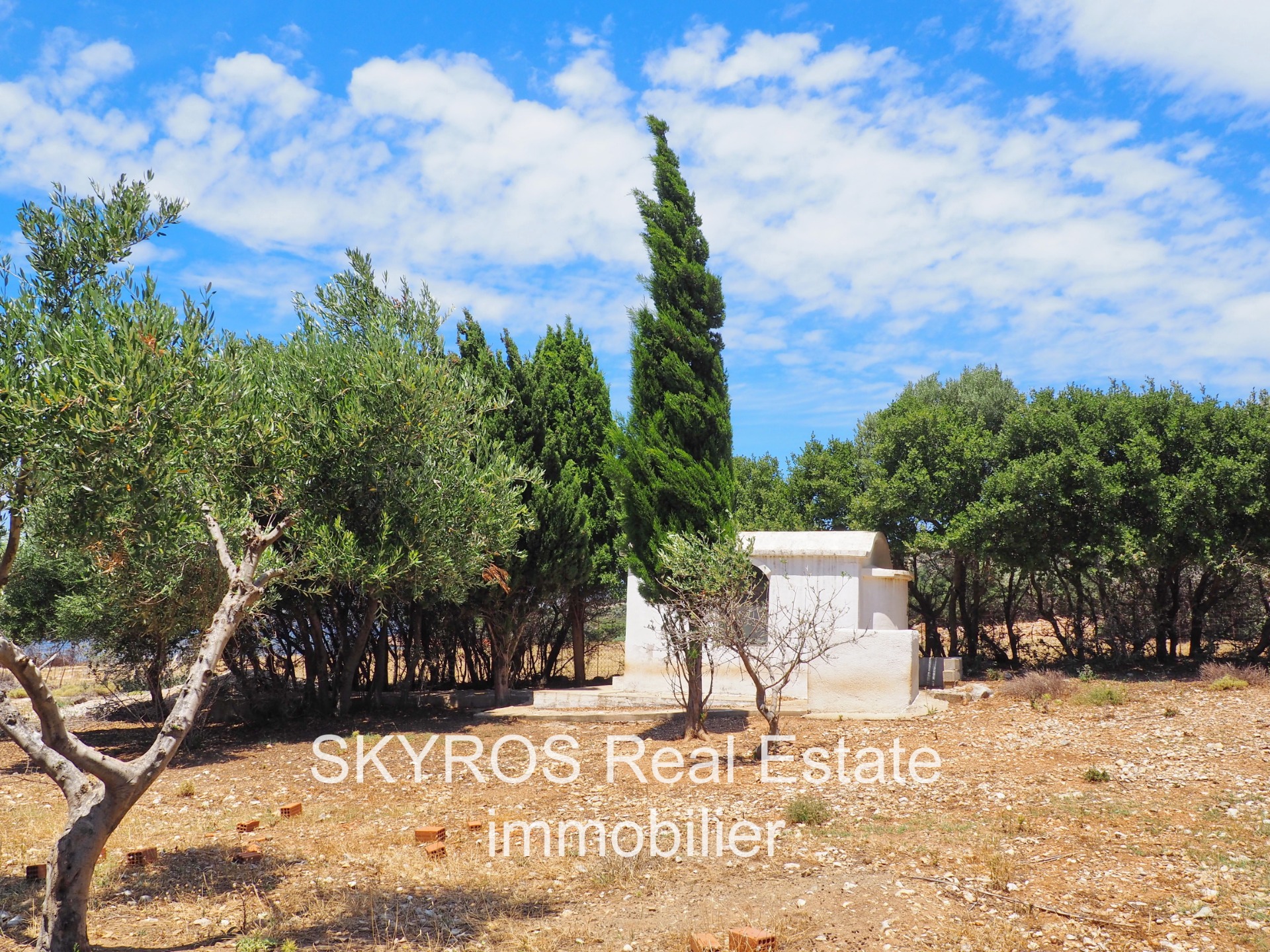 120m2 magical Turquoise SKYROS real estate immobilier